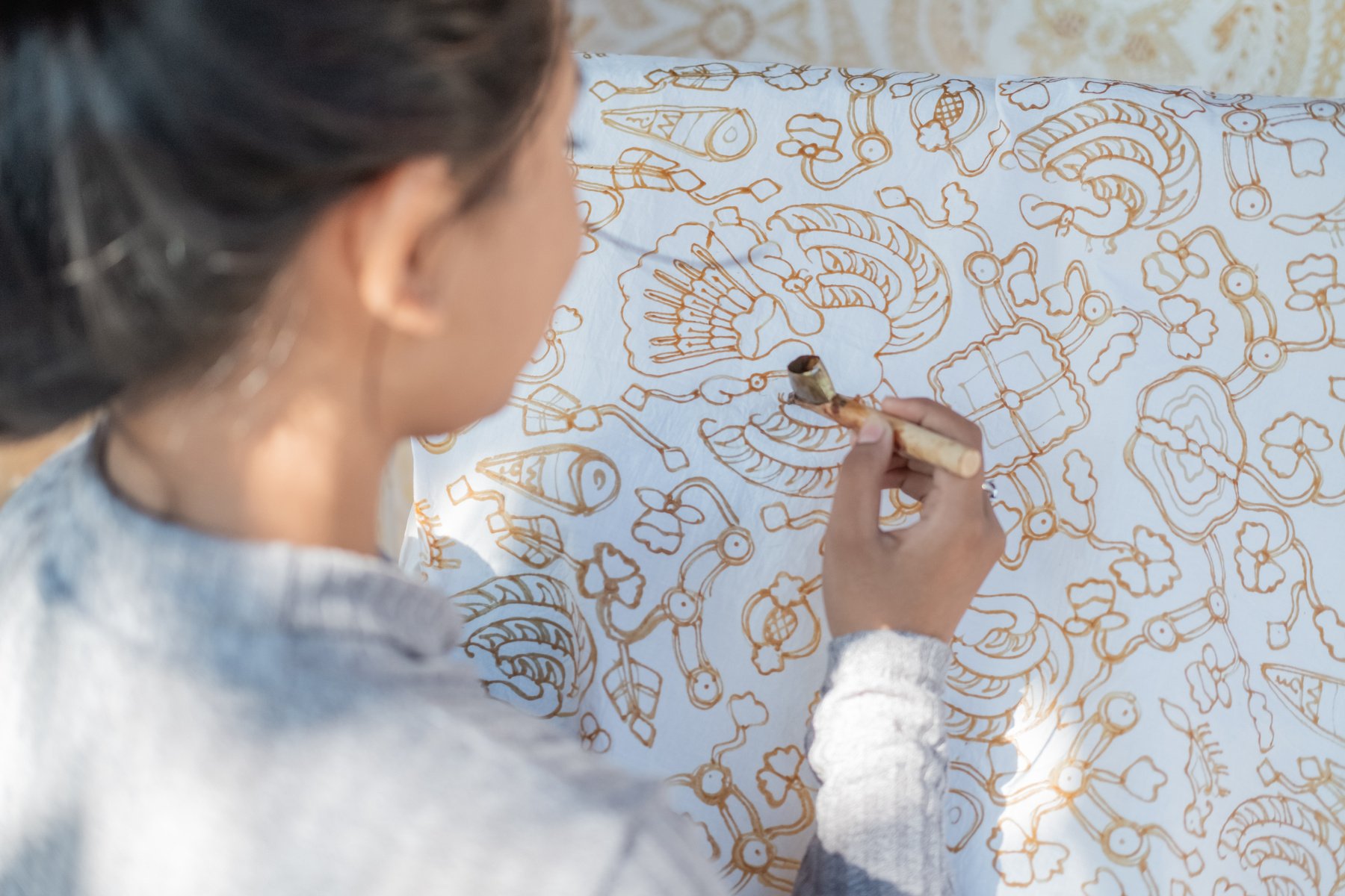 Portrait Young Woman Drawing Batik